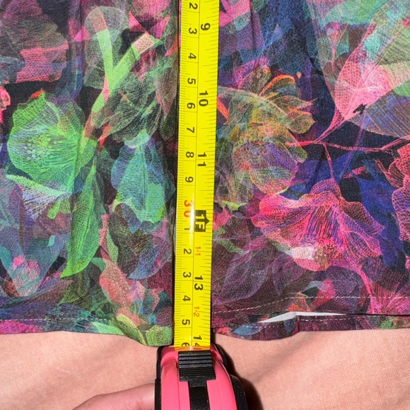 Lululemon skirt with short inside court rival skirt size 6 - Picture 9 of 10